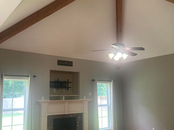 5th image of 3851 Kenton Dr