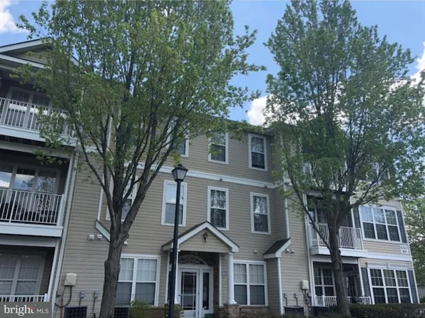 91 Kyle Way #823, Ewing, NJ 08628