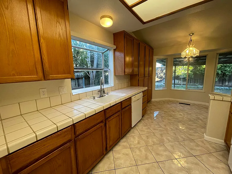 1580 Rehrmann Dr — Photo 15