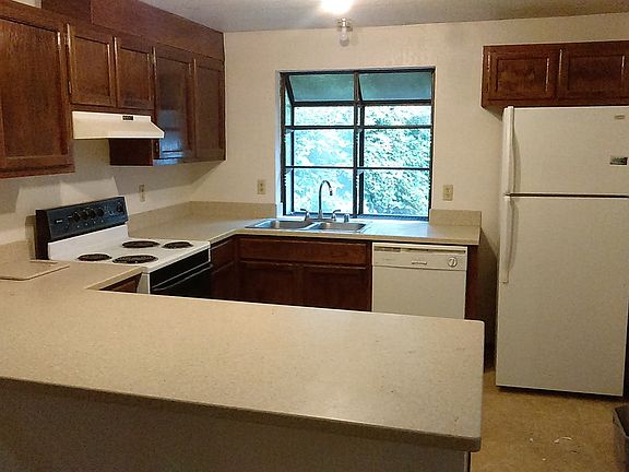 3rd image of 10951 Brownsville Hwy NE #Duplex