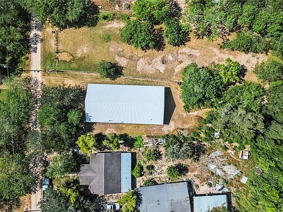 3rd image of 1550 Military Rd