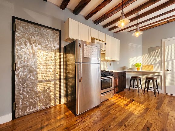 3rd image of 1982 Atlantic Ave APT 1F