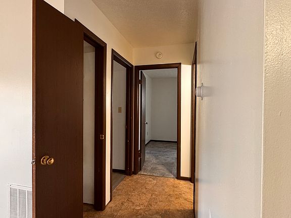 4th image of 93 Palomino Dr APT 1