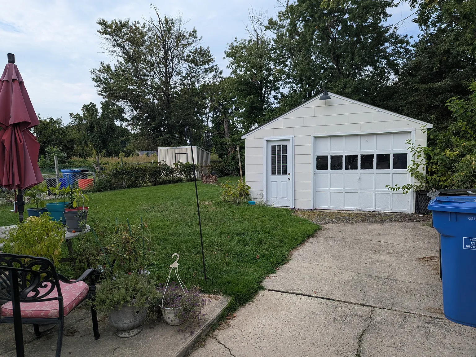 334 Logan St — Photo 3
