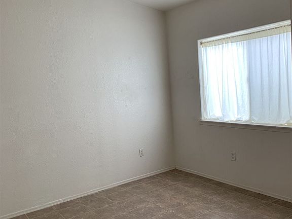 4th image of 11415 S Kingman Ave