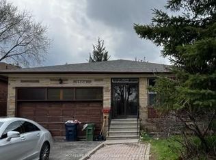 2108 Pharmacy Ave, Toronto, ON M1W 1H8