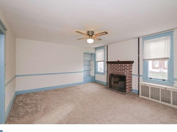 3rd image of 704 W 2nd Ave
