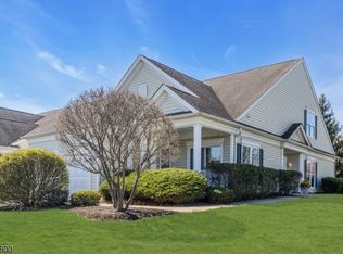 180 Stone Manor Dr, Somerset, NJ
