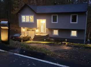 77 Seneca Lake Rd, Sparta, NJ 07871