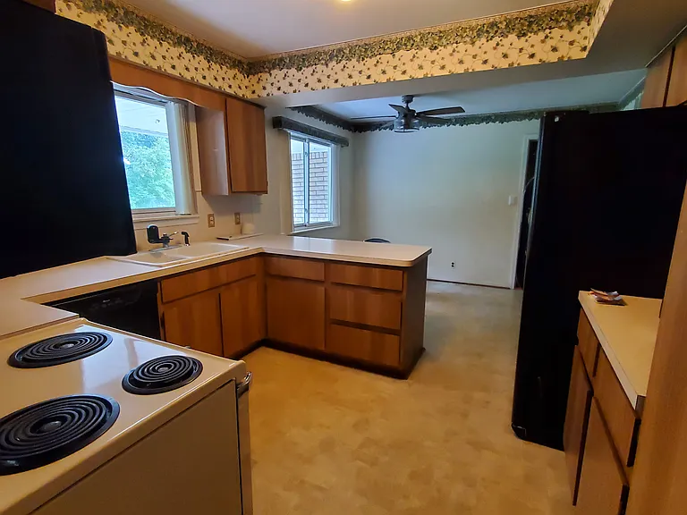 21105 Westfarm Ct — Photo 2