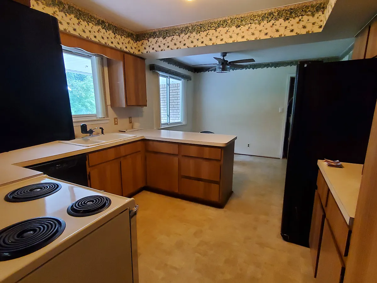 Building Photo - 21105 Westfarm Ct