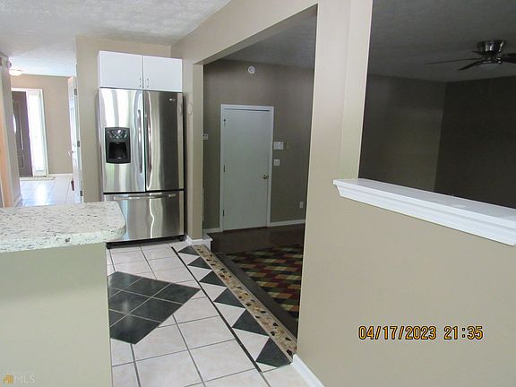 5th image of 1419 Pebble Ridge Ln