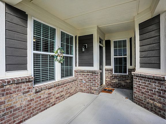4th image of 17381 Northam Dr