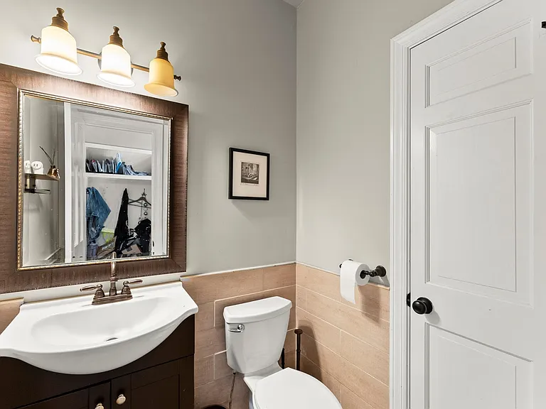 5785 Northside Dr — Photo 26