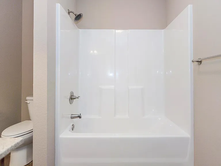 Parkway Oaks Townhomes and Duplexes — Photo 51