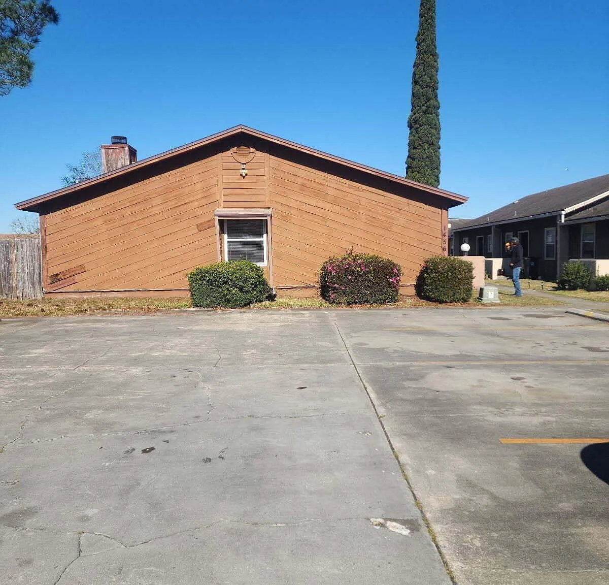 2 bed, 2.0 bath, 922 sqft, $1,200 — Photo 1