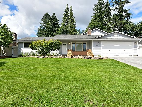 2nd image of 620 NE 100th Ave