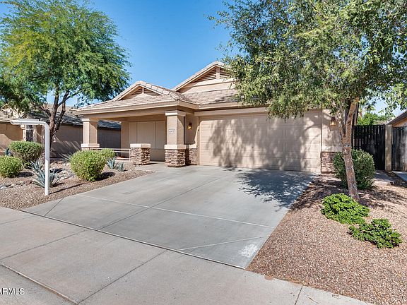 3rd image of 42472 W Desert Fairways Dr