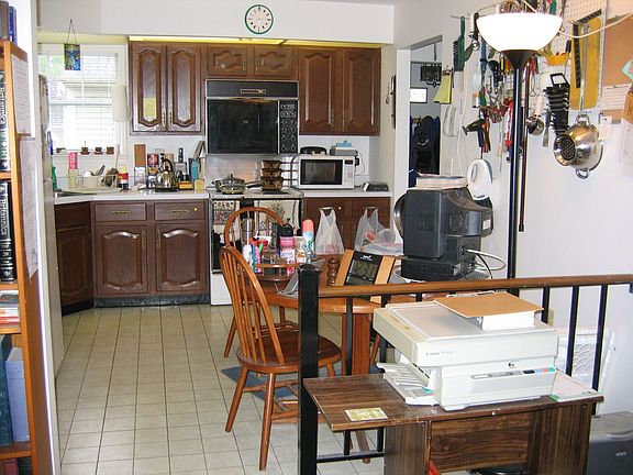 kitchen from den
