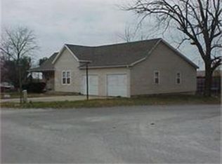400 S Chestnut Ave, Smithton, MO 65350
