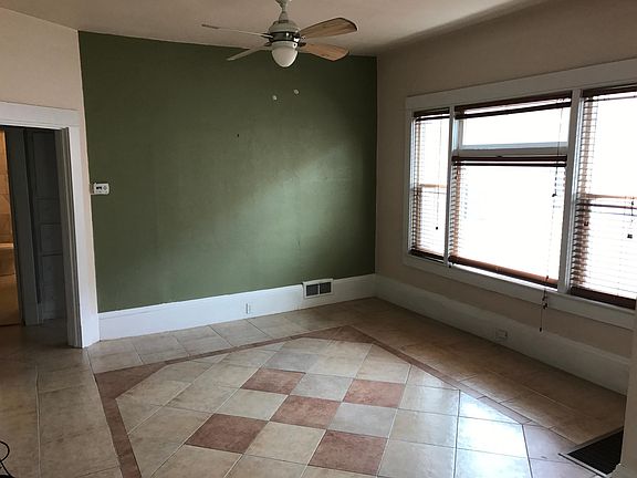 2nd image of 433 S Douglas St APT 1