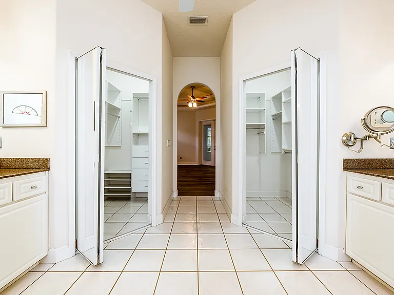 4 Archangel Cir — Photo 10