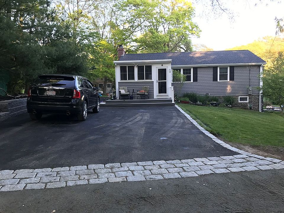 2nd image of 10 Indian Hill Park