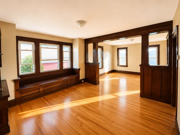 17 Euclid Ave #3, Worcester, MA 01610