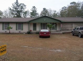 82 Pine Ln, Adel, GA 31620