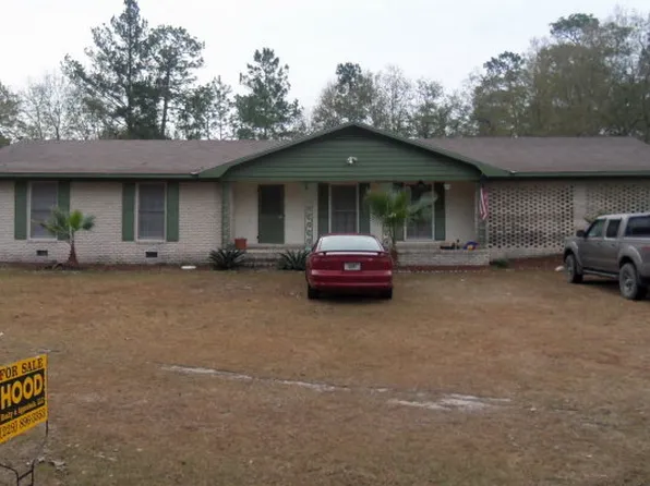 82 Pine Ln, Adel, GA 31620