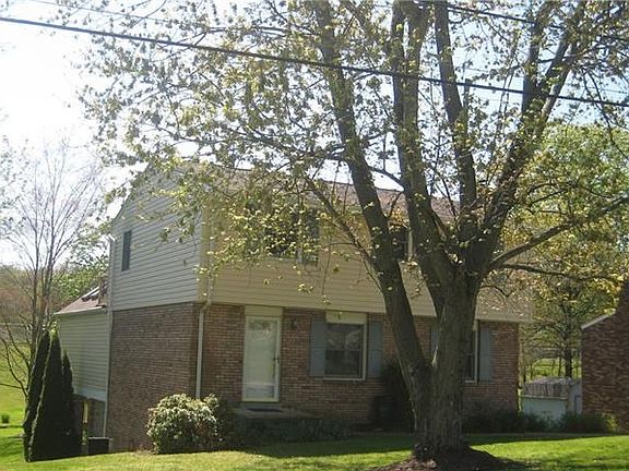 3rd image of 12 Meadow Dr
