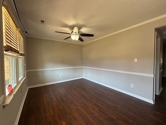 2nd image of 203 Choisy Cres