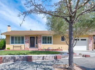 1038 Tamarisk Dr, Napa, CA 94559