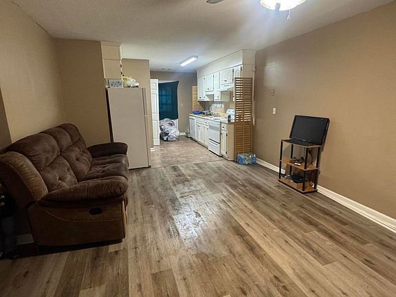 5th image of 2302 Old Barton Chapel Road