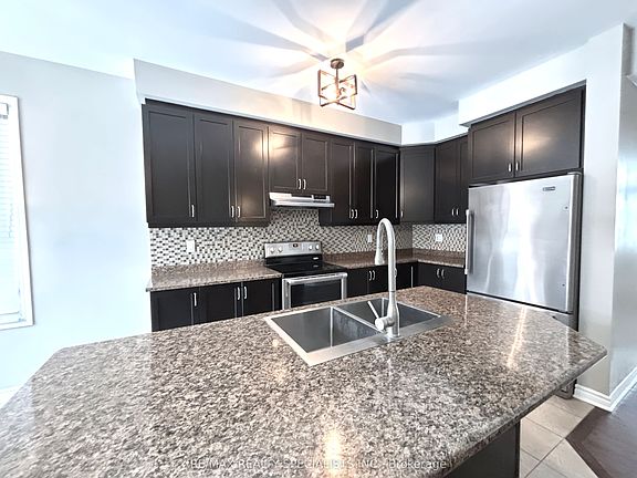 3rd image of 227 Spring Creek Dr