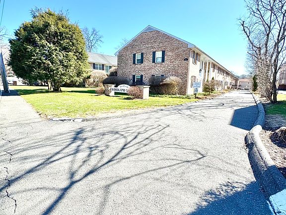 2nd image of 39 Woodway Road #C5