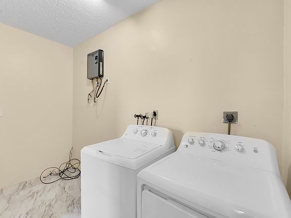 3rd image of 2070 NW 109th Avenue