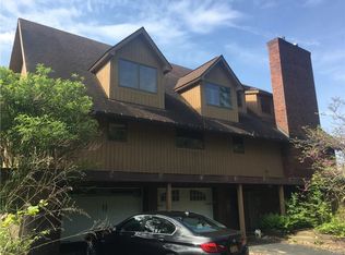 5928 E Lake Rd, Auburn, NY 13021