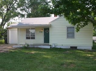 713 Boulder Ave, Des Moines, IA 50315