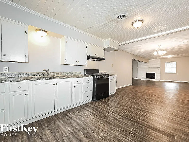 3825 Tolbert St — Photo 6