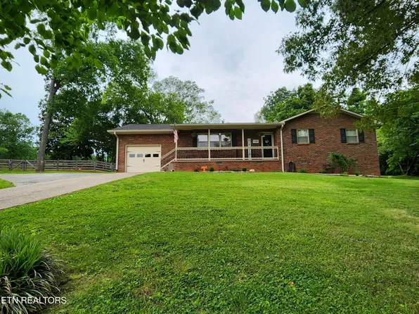 1081 Dewitt Dr, Lenoir City, TN 37772