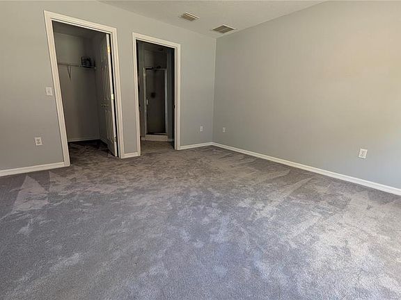 5th image of 26 Hemlock Terrace Dr