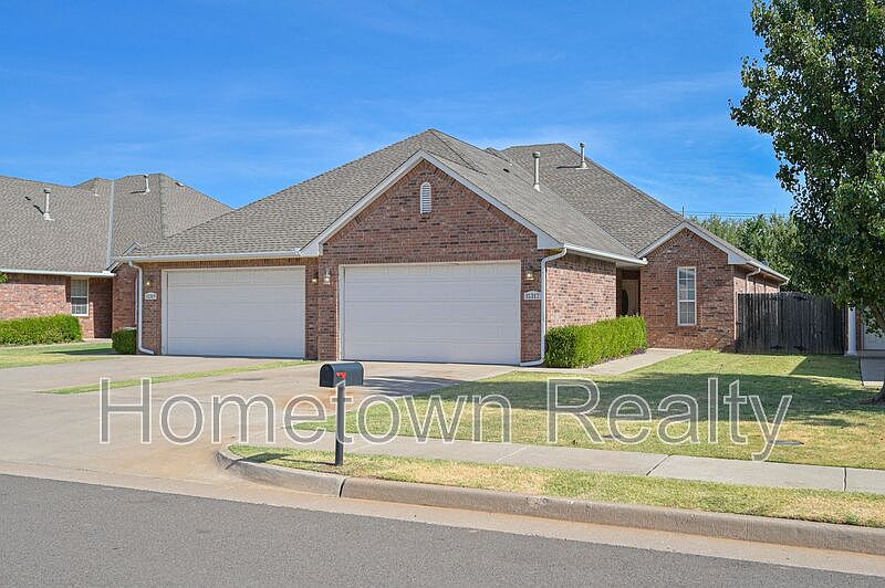 1st image of 11317 NW 121st Pl