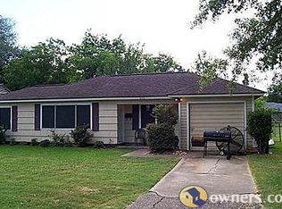 512 Evans St, Angleton, TX 77515