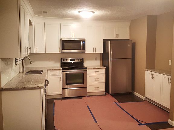 3rd image of 3281 Robert C Byrd Dr #3281