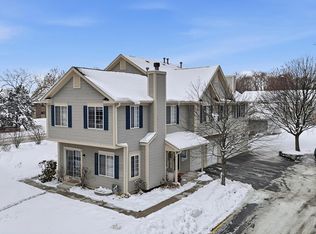 350 Windsor Ct UNIT D, South Elgin, IL 60177
