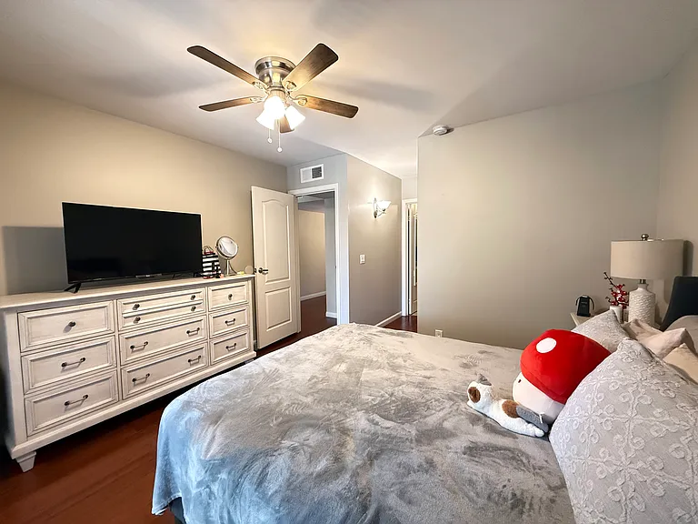 12079 Alta Carmel Ct — Photo 14