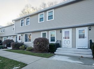 1430 Russell Rd APT 19, Westfield, MA 01085