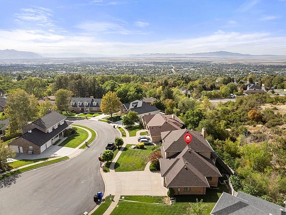 3rd image of 1373 Pheasant Ridge Cir