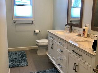 5245 Redding Dr, Pinckney, MI 48169